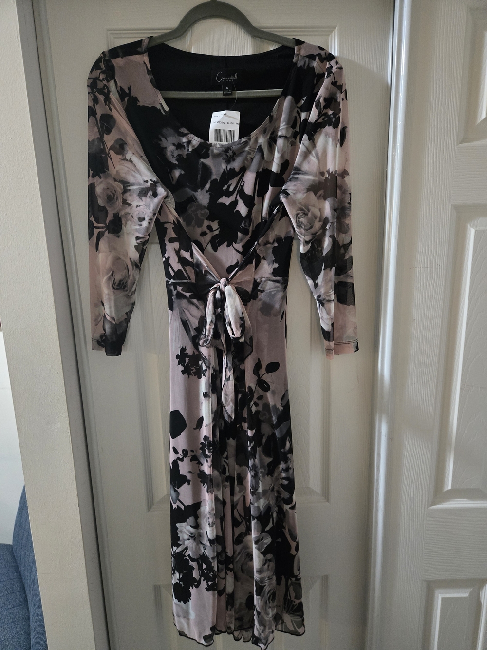 connected apparel Pink and Black Floral Long-Sleeve Tie-Waist Midi Dress